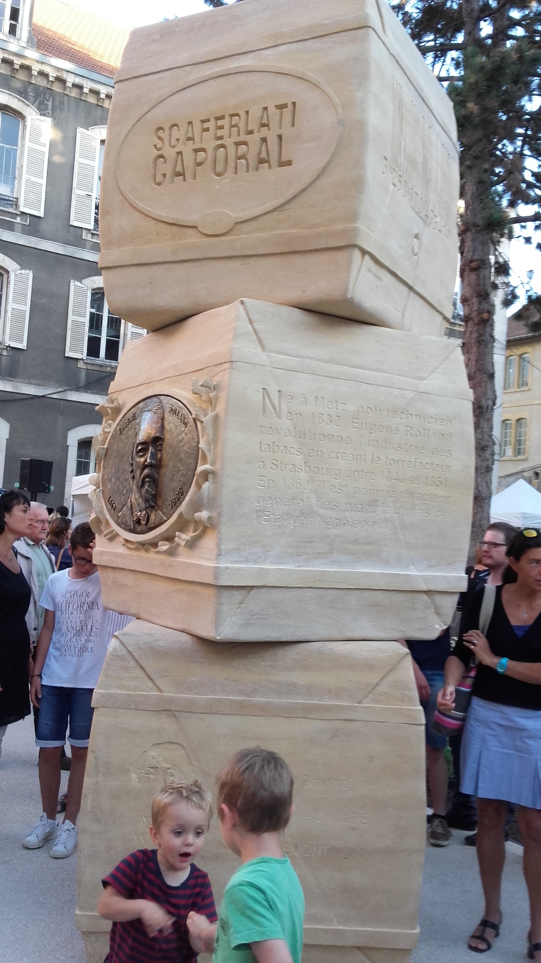 Les élèves et leur création à la manufacture des tabacs Les élèves et leur création à la manufacture des tabacs